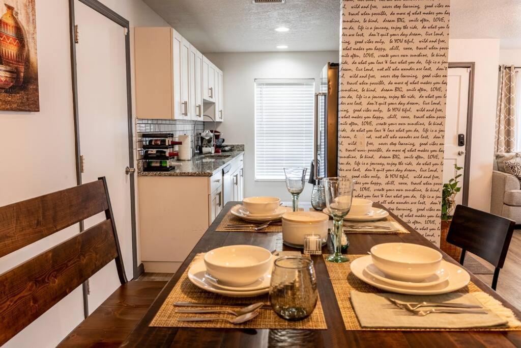 Upscale Ybor House With Outdoor Living Space Tampa Bagian luar foto