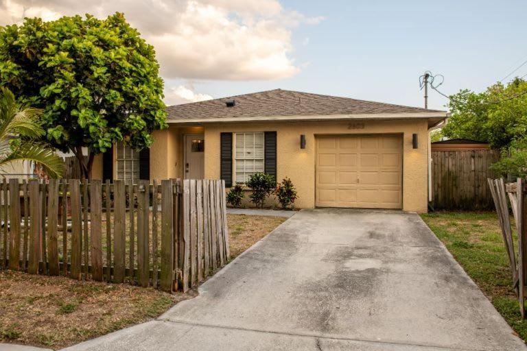 Upscale Ybor House With Outdoor Living Space Tampa Bagian luar foto