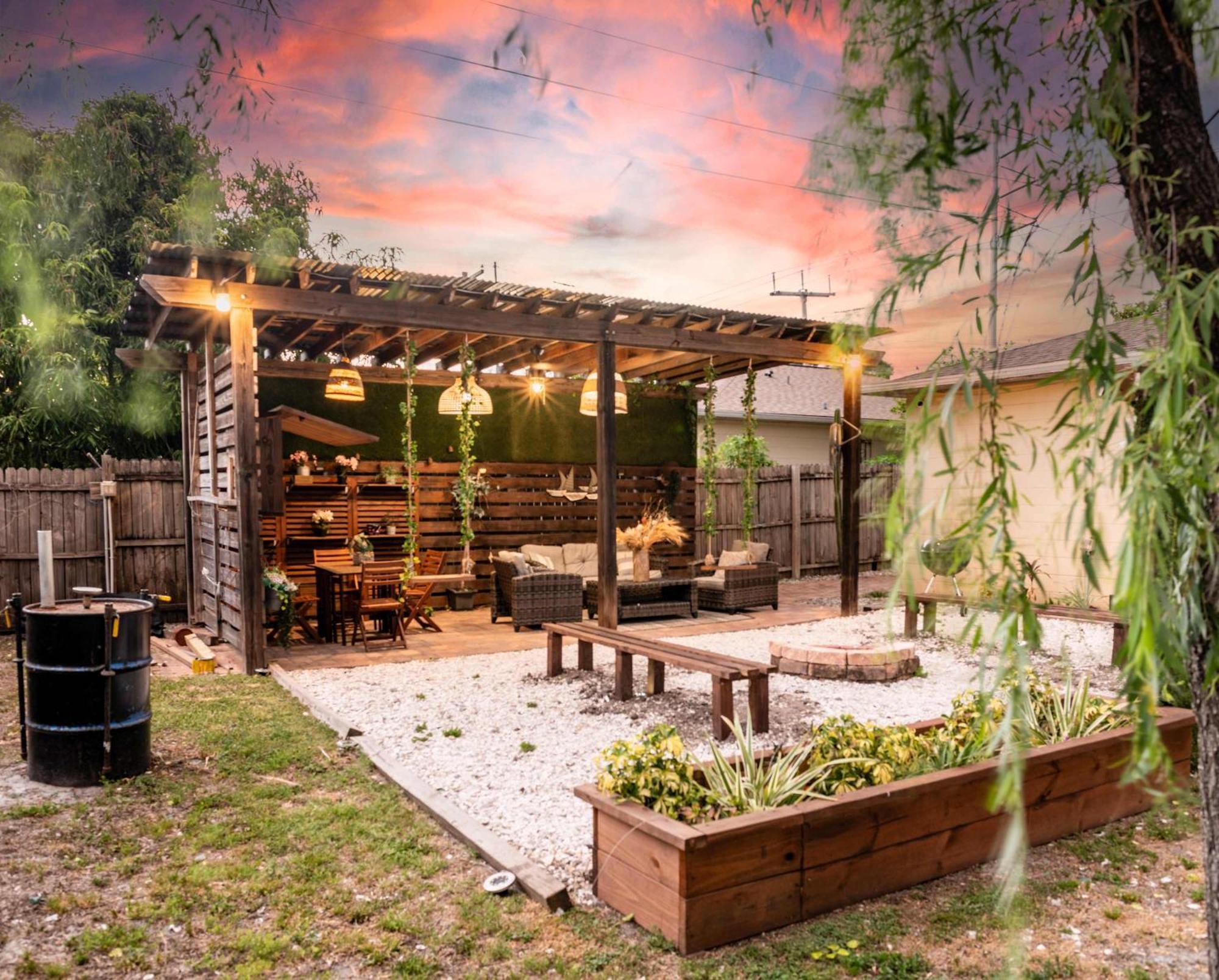 Upscale Ybor House With Outdoor Living Space Tampa Bagian luar foto